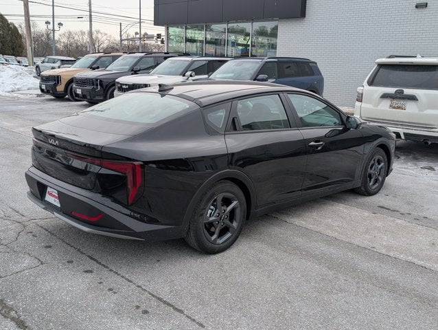 2026 Kia K4 LXS