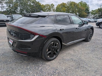 2026 Kia EV6 Wind