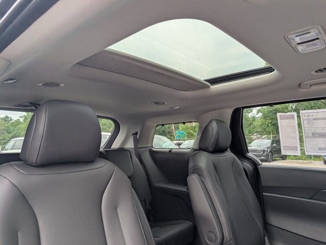 2027 Kia Carnival SX