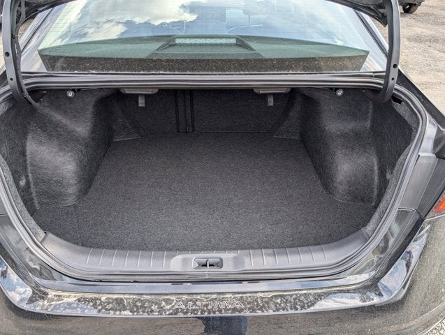 2026 Nissan Altima SR