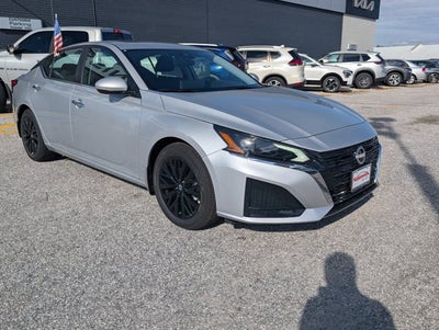 2025 Nissan Altima SV