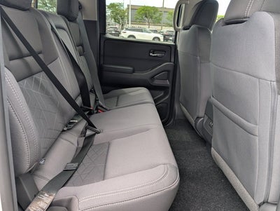 2025 Nissan Frontier SV