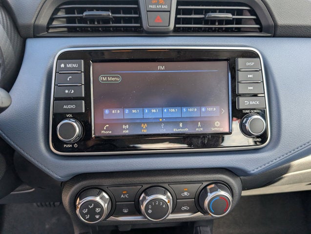 2025 Nissan Versa SV