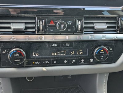 2026 Nissan Pathfinder SV