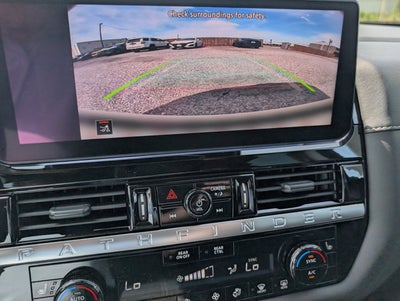 2026 Nissan Pathfinder SV