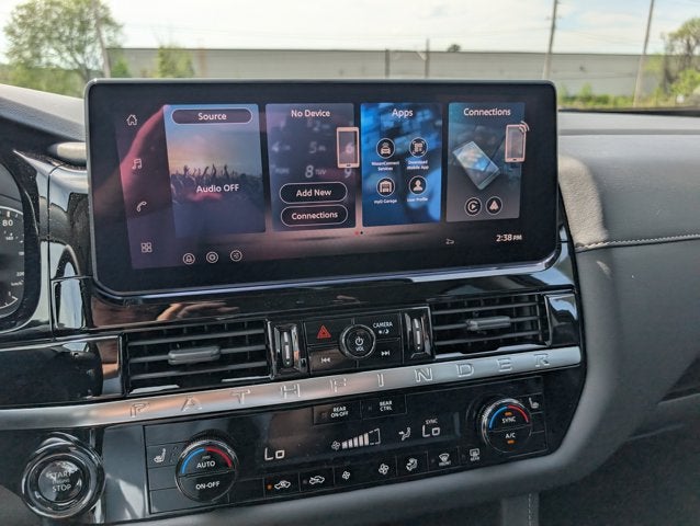 2026 Nissan Pathfinder SV