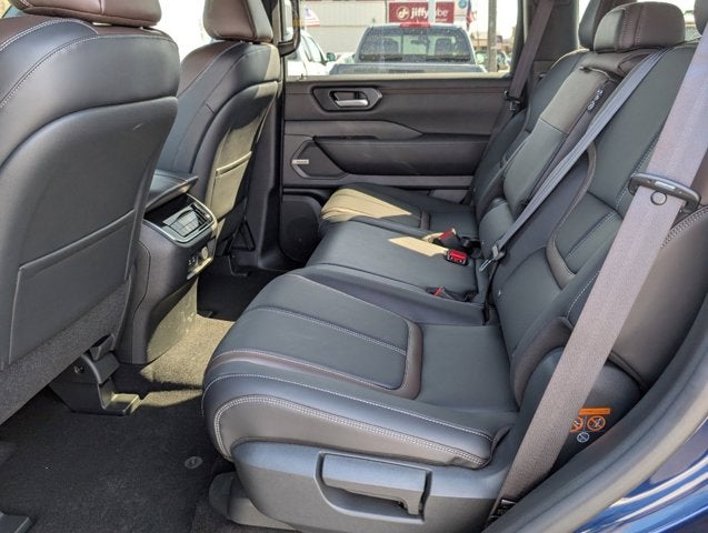 2025 Nissan Armada SL