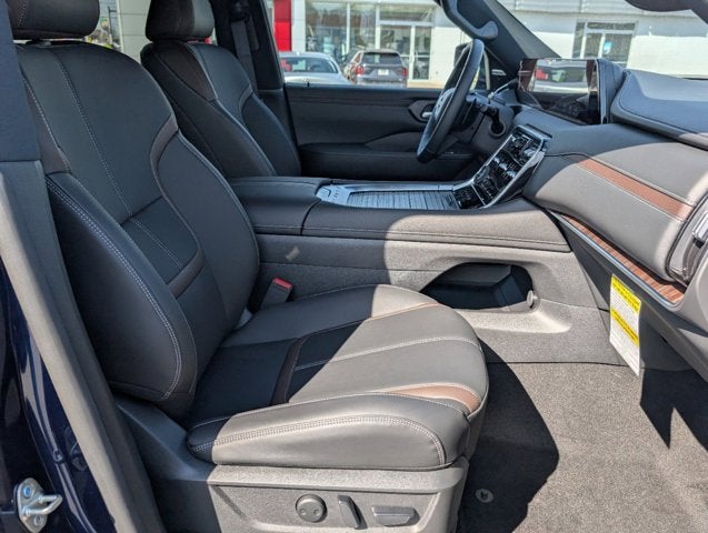 2025 Nissan Armada SL