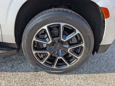 2023 Chevrolet Suburban RST