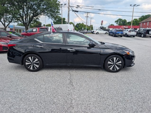 2022 Nissan Altima 2.5 SV
