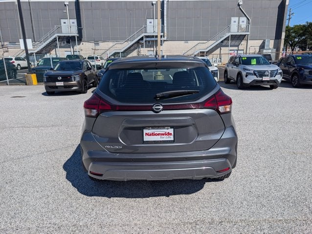 2025 Nissan Kicks Play S
