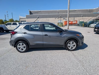 2025 Nissan Kicks Play S