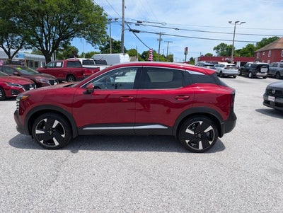 2025 Nissan Kicks SR
