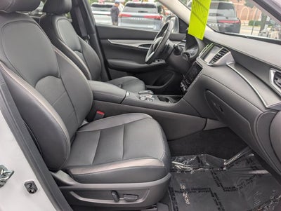 2023 INFINITI QX50 LUXE