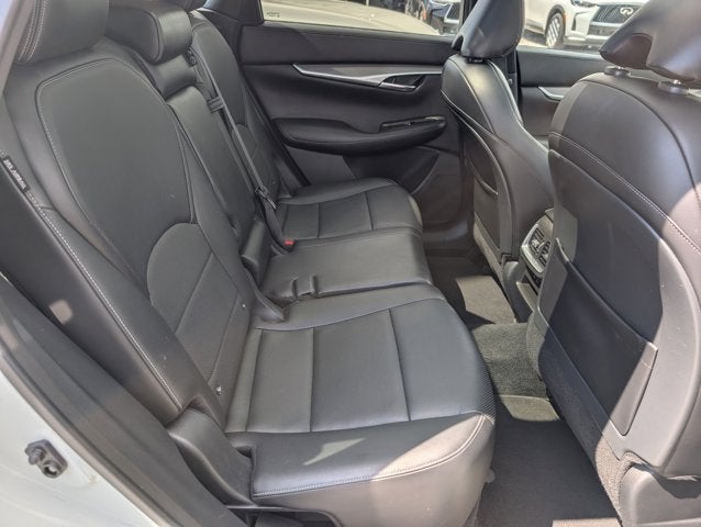 2022 INFINITI QX50 LUXE