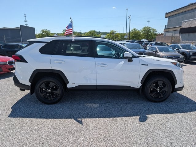2021 Toyota RAV4 Hybrid XLE