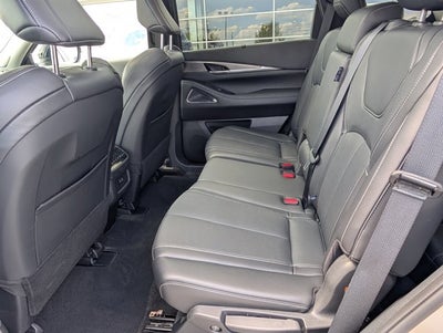 2025 INFINITI QX60 LUXE