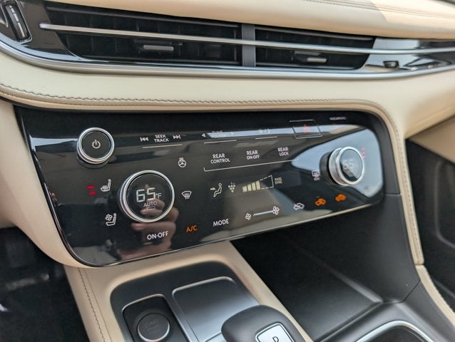 2025 INFINITI QX60 SENSORY