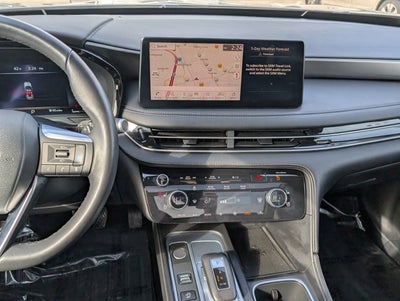 2024 INFINITI QX60 LUXE