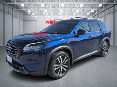 2024 Nissan Pathfinder Platinum