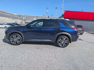 2024 Nissan Pathfinder Platinum