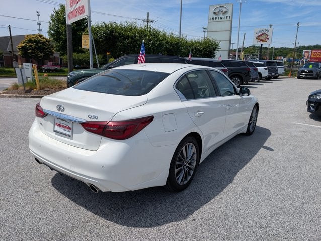 2023 INFINITI Q50 LUXE
