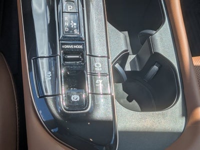 2025 Toyota Crown Signia Limited