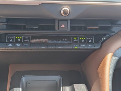 2025 Toyota Crown Signia Limited