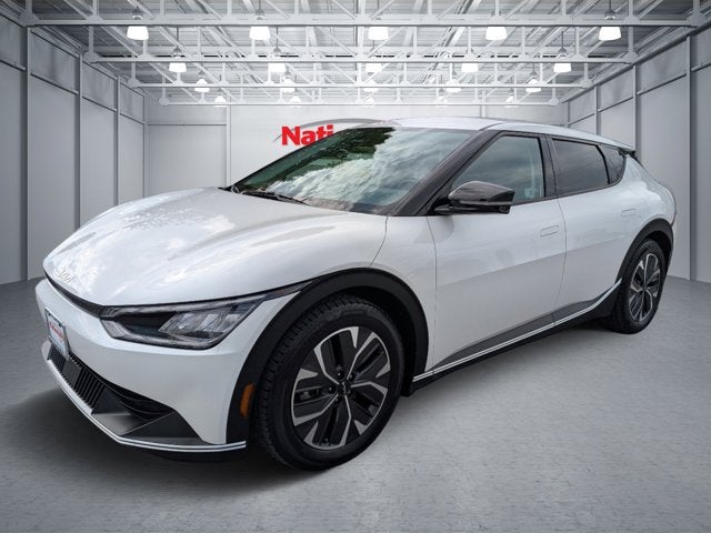 2022 Kia EV6 Light