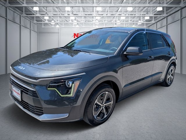 2025 Kia Niro LX HEV's photo