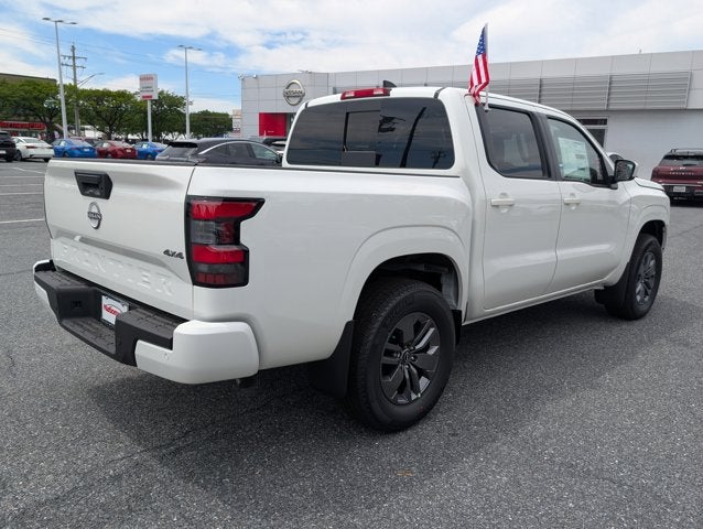 2025 Nissan Frontier SV