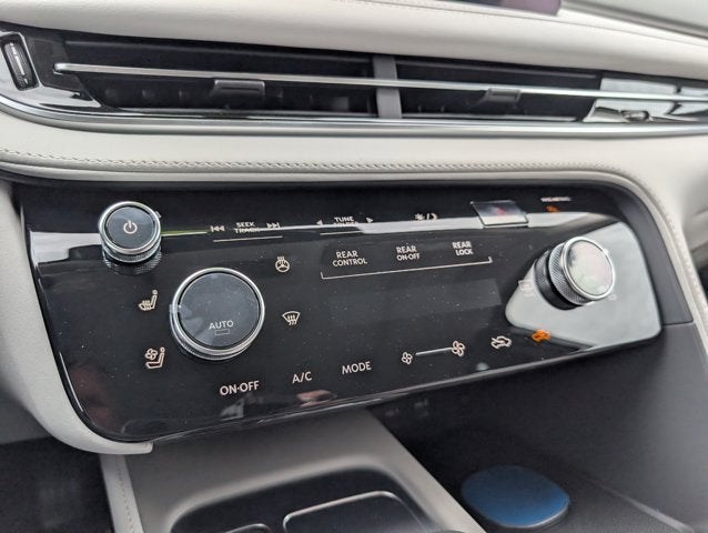 2027 INFINITI QX60 Base