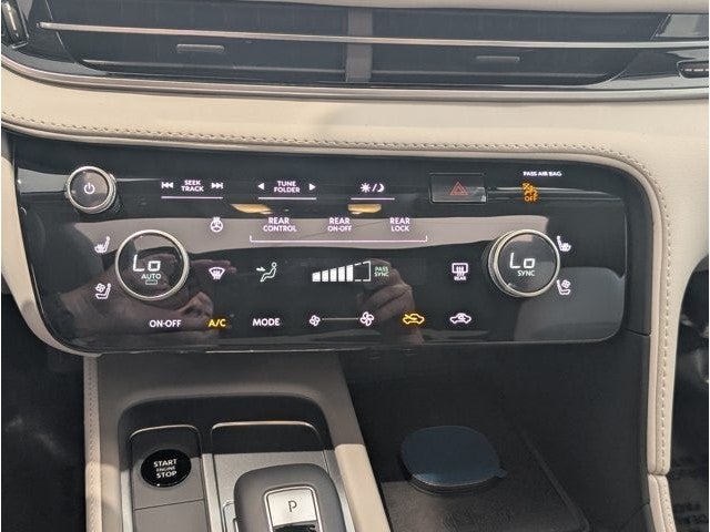 2027 INFINITI QX60 LUXE