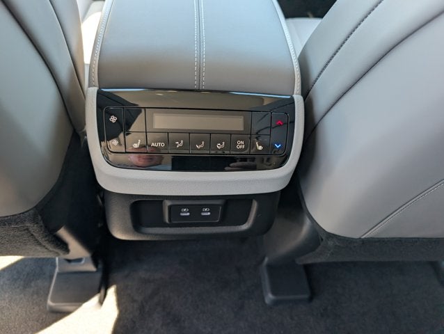 2027 INFINITI QX60 LUXE