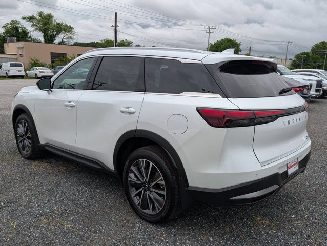 2027 INFINITI QX60 LUXE