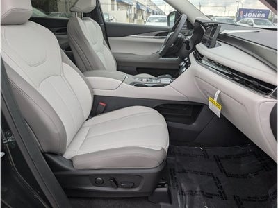 2027 INFINITI QX60 LUXE