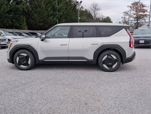 2026 Kia EV9 Light Long Range