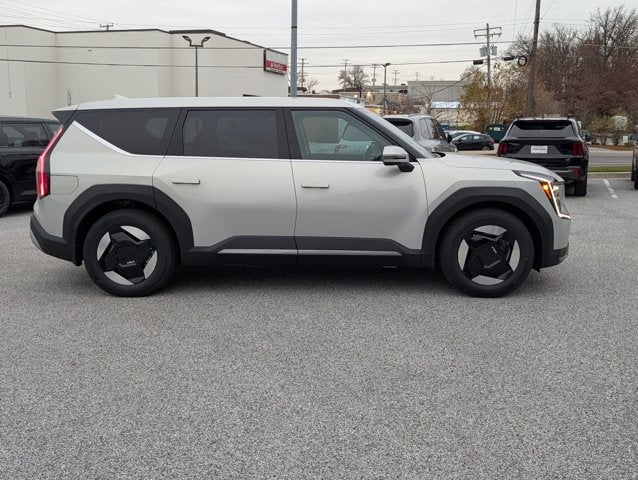 2026 Kia EV9 Light Long Range
