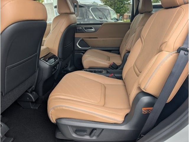 2027 INFINITI QX80 LUXE
