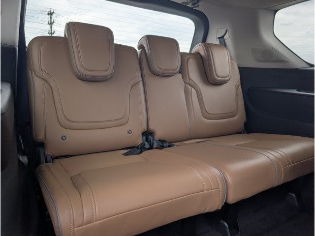 2027 INFINITI QX80 LUXE