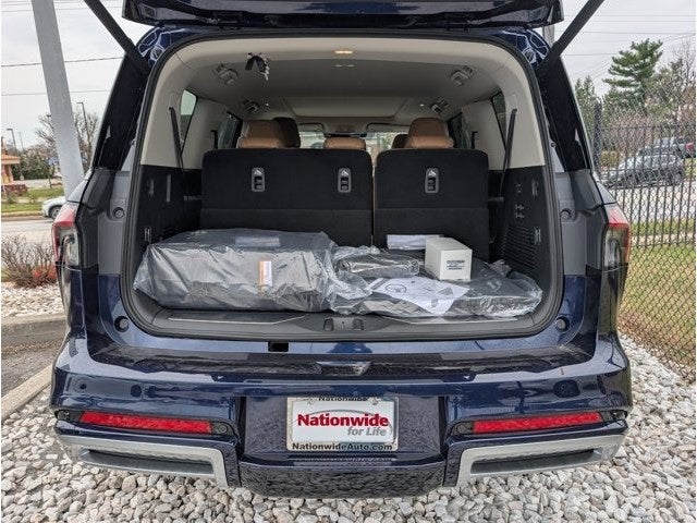 2026 INFINITI QX80 LUXE