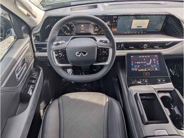 2027 INFINITI QX80 LUXE
