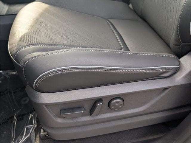 2027 INFINITI QX80 LUXE