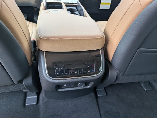 2027 INFINITI QX80 LUXE