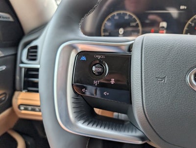 2027 INFINITI QX80 LUXE