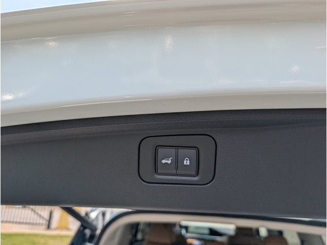 2027 INFINITI QX80 LUXE