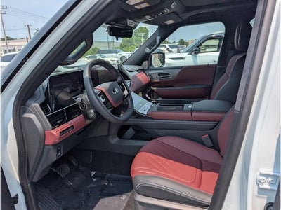 2027 INFINITI QX80 AUTOGRAPH