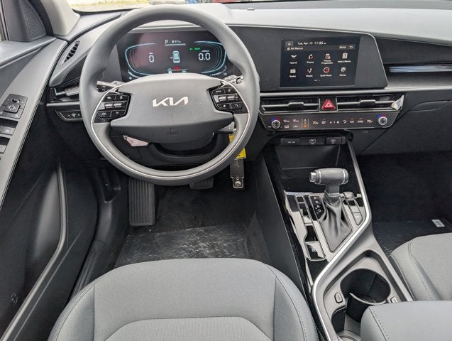 2025 Kia Niro LX